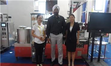 Fully  Automatic Dry kibble dog food machine Saibainuo company in China 25