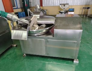 خط تولید اکسترودر دنده ای غذای سگ مرطوب و کاملاً اتوماتیک در Saibainuo